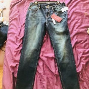 VIGOSS JEANS Brand Nee